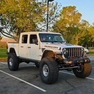 LVE33